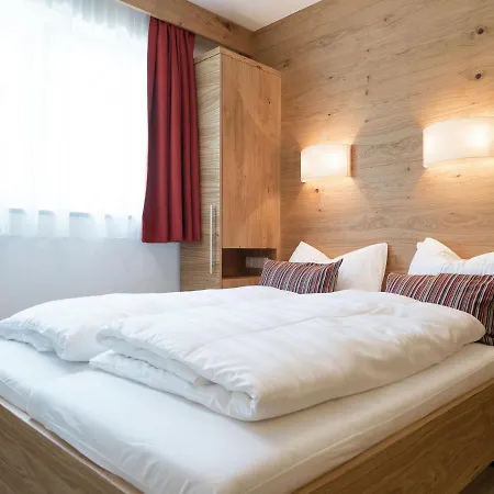 Cozy Chalet Near Ski Area In Horská chata Piesendorf